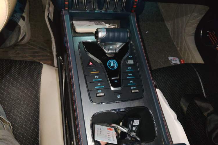 Used BYD Yuan PLUS 2022 510KM Flagship PLUS Gear Lever