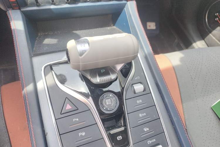 Used BYD Yuan PLUS 2022 510KM Flagship PLUS Gear Lever