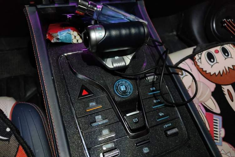 Used BYD Yuan PLUS 2022 510KM Flagship PLUS Gear Lever
