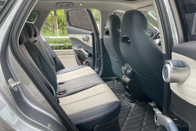 Used BYD Yuan PLUS 2022 430 km Luxury Version Interior 10