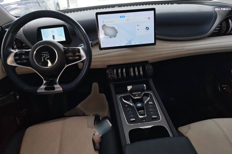 Used BYD Yuan PLUS 2022 430 km Luxury Version Interior 2
