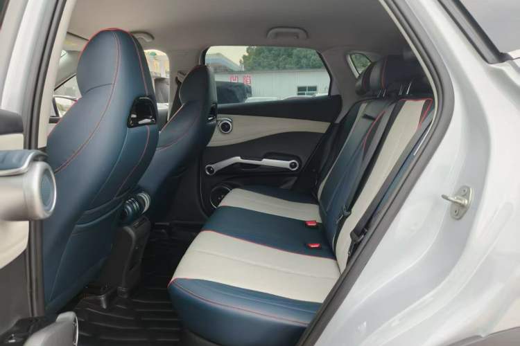 Used BYD Yuan PLUS 2022 510 km Luxury Version Interior 3