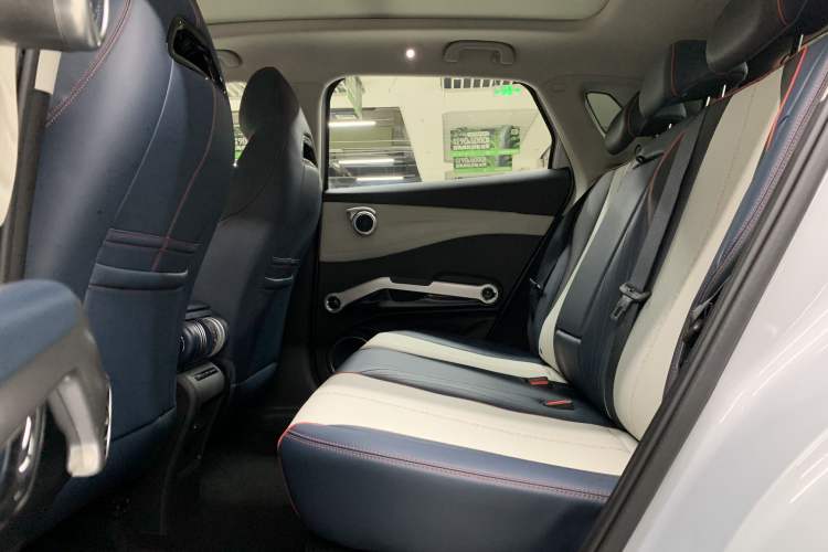 Used BYD Yuan PLUS 2022 510 km Luxury Version Interior 5