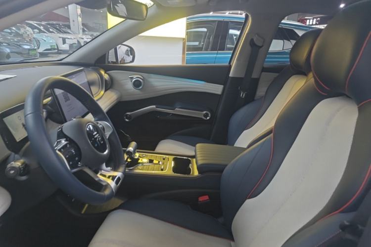 Used BYD Yuan PLUS 2022 510 km Flagship Version Left Front Seat