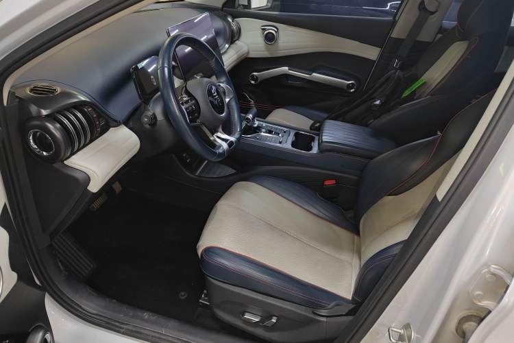 Used BYD Yuan PLUS 2022 510KM Flagship PLUS Left Front Seat