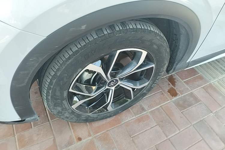 Used BYD Yuan PLUS 2022 430 km Luxury Version Left Front Wheel Hub