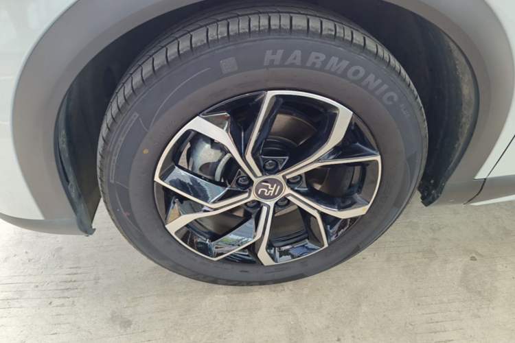 Used BYD Yuan PLUS 2022 430 km Luxury Version Left Front Wheel Hub