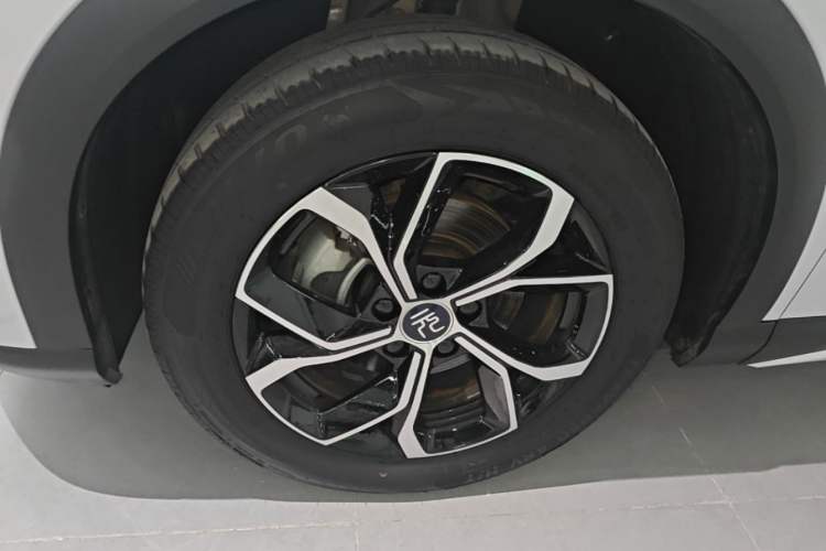 Used BYD Yuan PLUS 2022 430 km Luxury Version Left Front Wheel Hub