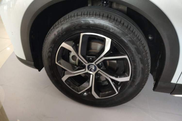 Used BYD Yuan PLUS 2022 430 km Luxury Version Left Front Wheel Hub
