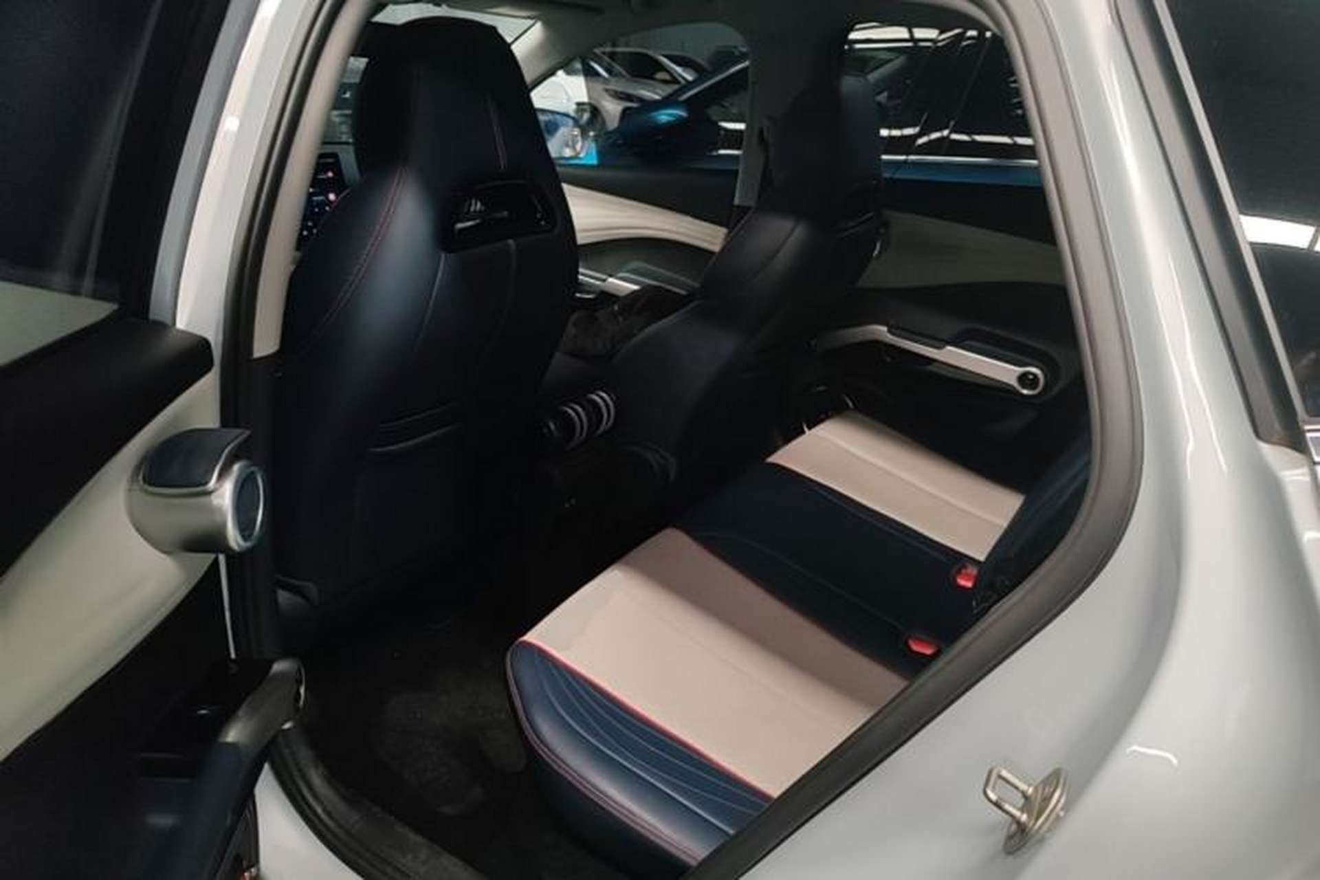 Used BYD Yuan PLUS 2022 510 km Flagship Version Left Rear Seat