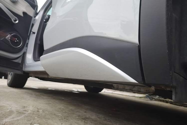 Used BYD Yuan PLUS 2022 430 km Luxury Version Left Side Sill