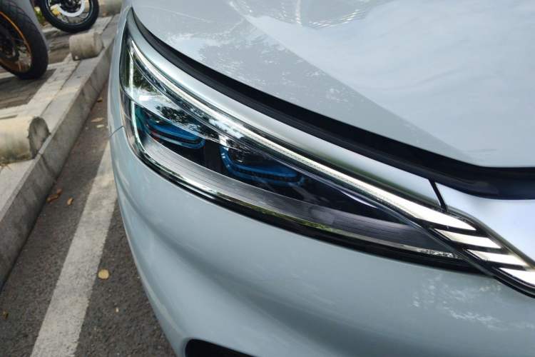 Used BYD Yuan PLUS 2022 510KM Flagship PLUS Right Front Headlight
