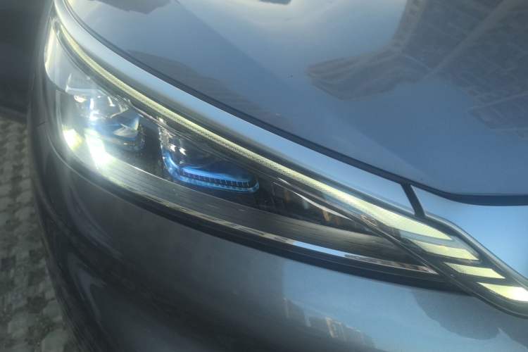Used BYD Yuan PLUS 2022 430 km Luxury Version Right Front Headlight