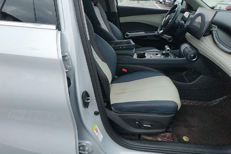 Used BYD Yuan PLUS 2022 510KM Flagship PLUS Right Front Seat