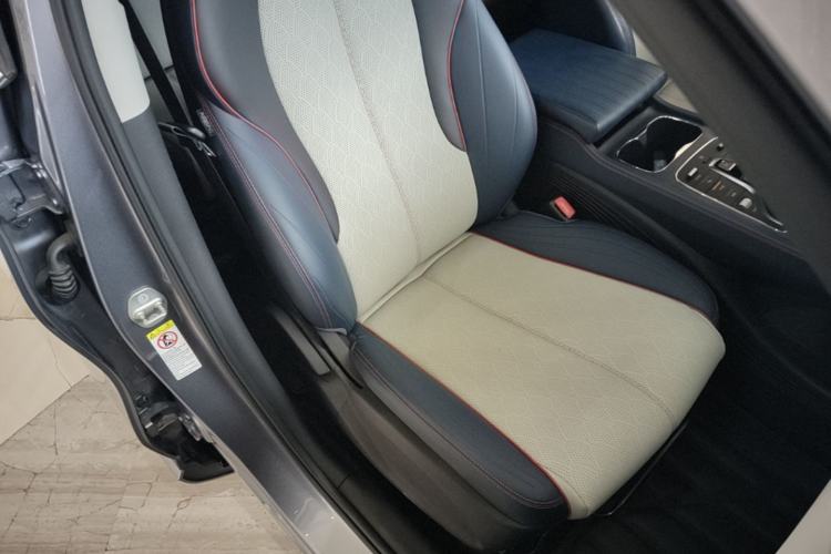 Used BYD Yuan PLUS 2022 430 km Luxury Version Right Front Seat