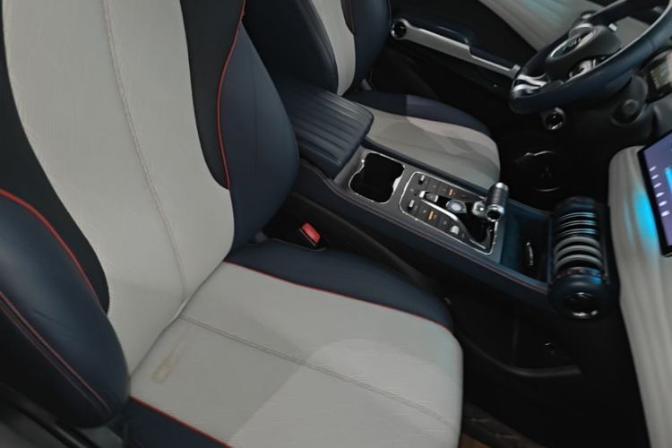 Used BYD Yuan PLUS 2022 430 km Luxury Version Right Front Seat