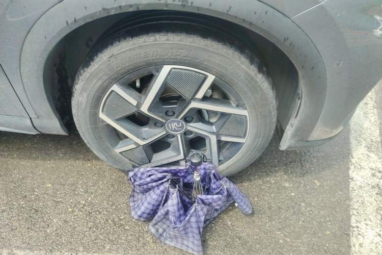 Used BYD Yuan PLUS 2022 510KM Flagship PLUS Right Front Wheel Hub
