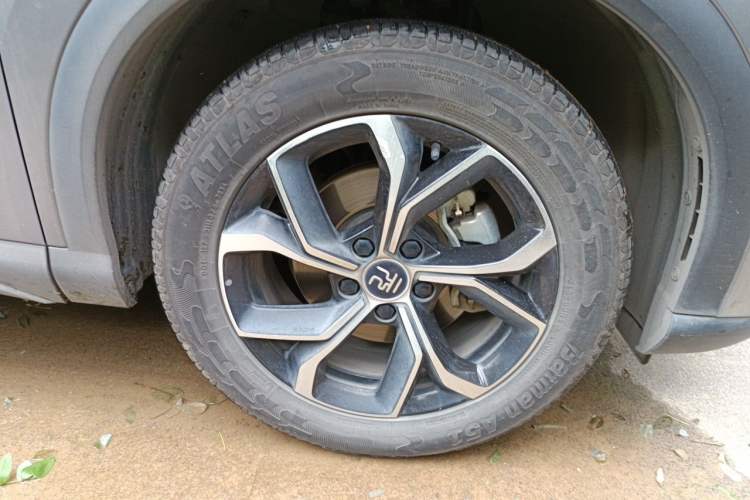 Used BYD Yuan PLUS 2022 510 km Luxury Version Right Front Wheel Hub
