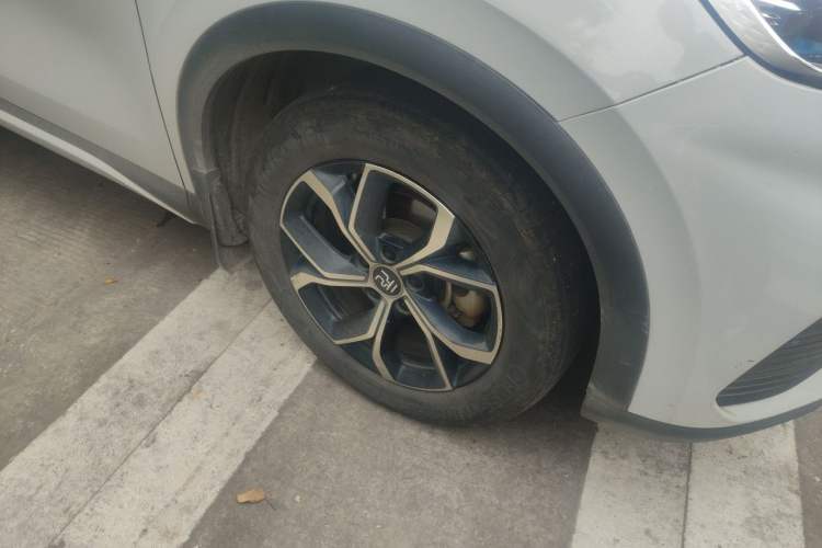 Used BYD Yuan PLUS 2022 510 km Luxury Version Right Front Wheel Hub