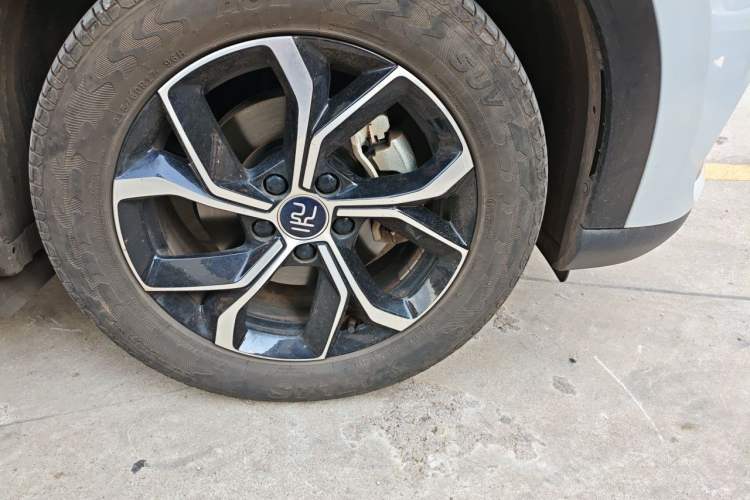 Used BYD Yuan PLUS 2022 510 km Luxury Version Right Front Wheel Hub