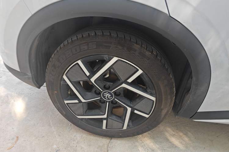 Used BYD Yuan PLUS 2022 510 km Flagship Version Right Rear Wheel Hub
