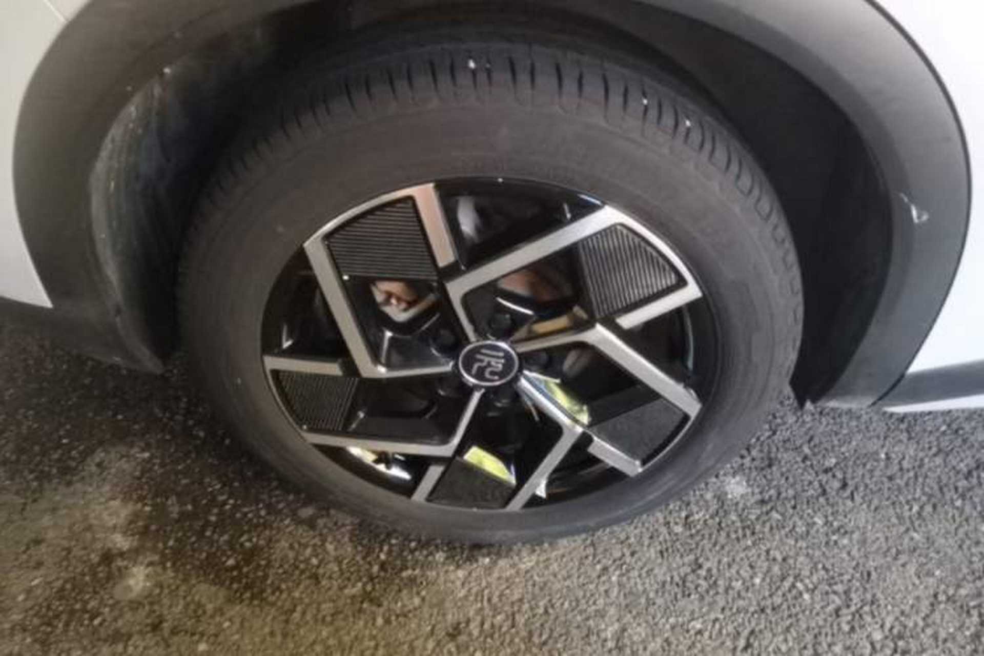 Used BYD Yuan PLUS 2022 510 km Flagship Version Right Rear Wheel Hub