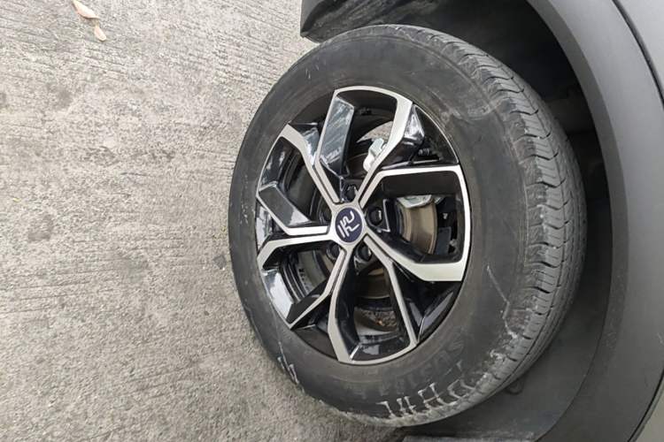 Used BYD Yuan PLUS 2022 430 km Luxury Version Right Rear Wheel Hub