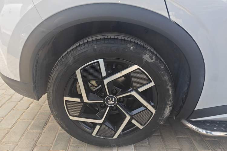 Used BYD Yuan PLUS 2022 510 km Flagship Version Right Rear Wheel Hub
