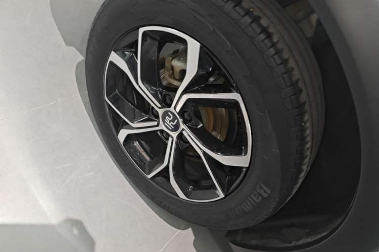 Used BYD Yuan PLUS 2022 430 km Luxury Version Right Rear Wheel Hub