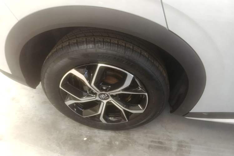 Used BYD Yuan PLUS 2022 430 km Luxury Version Right Rear Wheel Hub