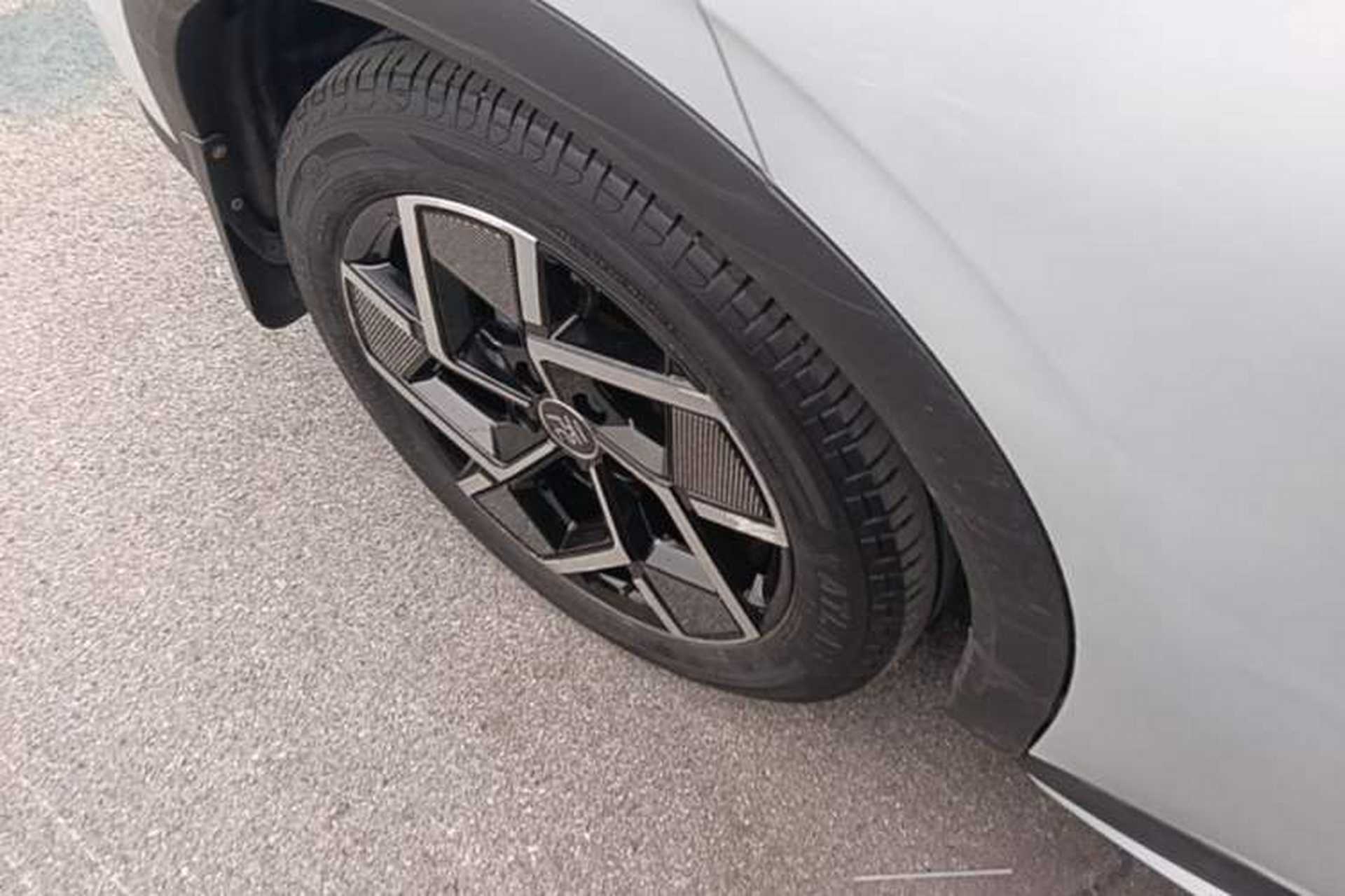 Used BYD Yuan PLUS 2022 510KM Flagship PLUS Right Rear Wheel Hub