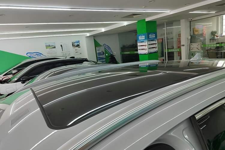 Used BYD Yuan PLUS 2022 510 km Flagship Version Roof