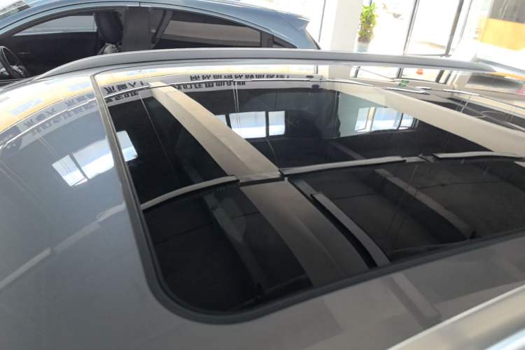 Used BYD Yuan PLUS 2022 510 km Flagship Version Roof