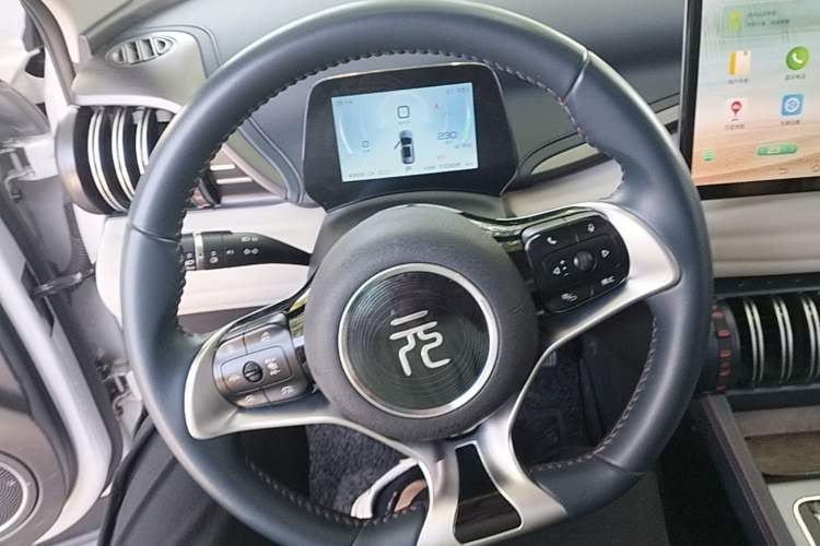 Used BYD Yuan PLUS 2022 430 km Luxury Version Steering Wheel