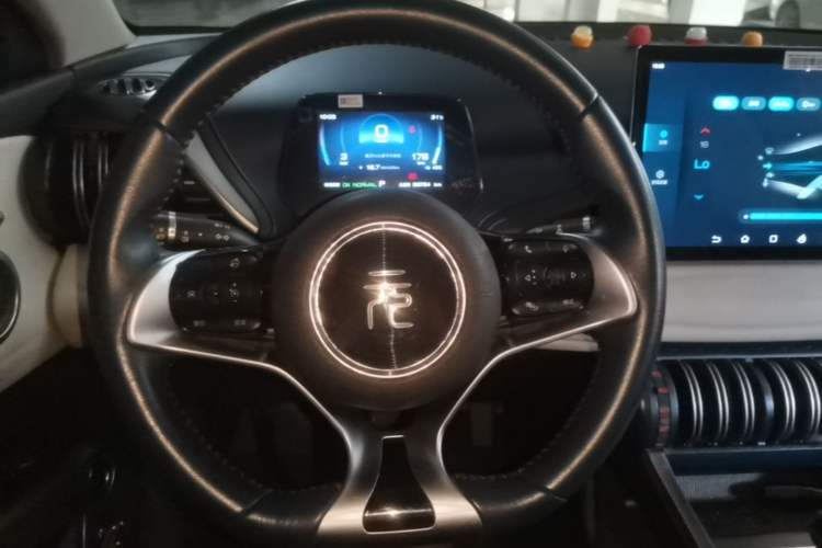 Used BYD Yuan PLUS 2022 430 km Luxury Version Steering Wheel