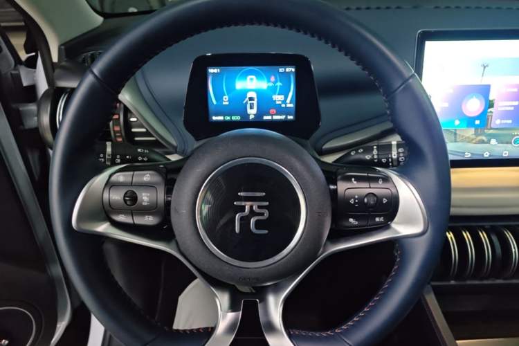 Used BYD Yuan PLUS 2022 430 km Luxury Version Steering Wheel