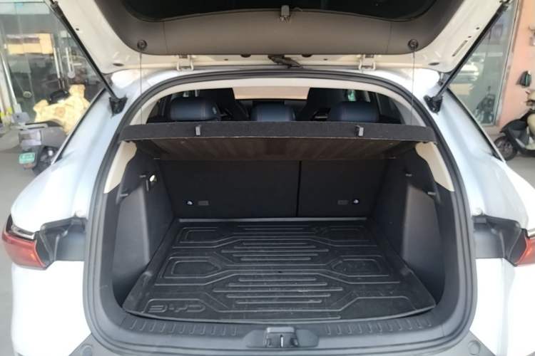 Used BYD Yuan PLUS 2022 510 km Luxury Version Trunk