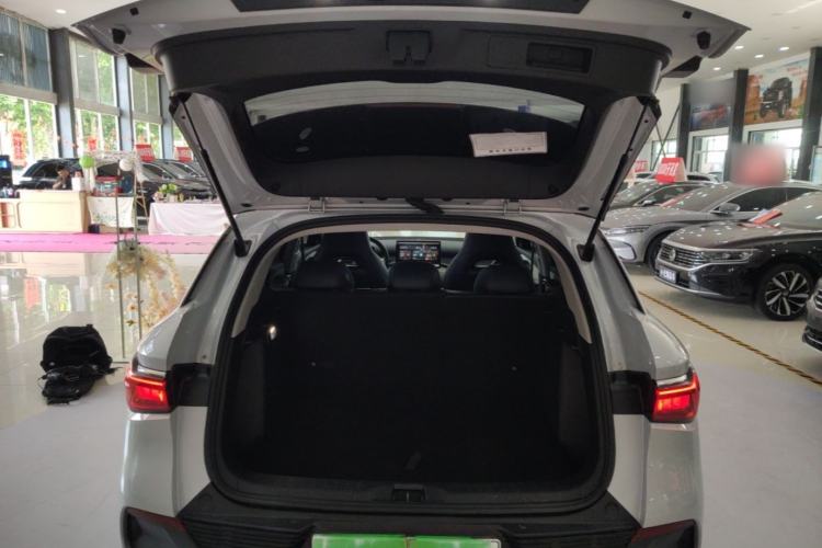 Used BYD Yuan PLUS 2022 430 km Luxury Version Trunk