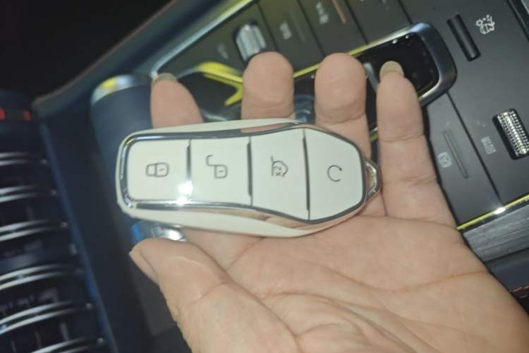 Used BYD Yuan PLUS 2022 510 km Flagship Version Vehicle Key