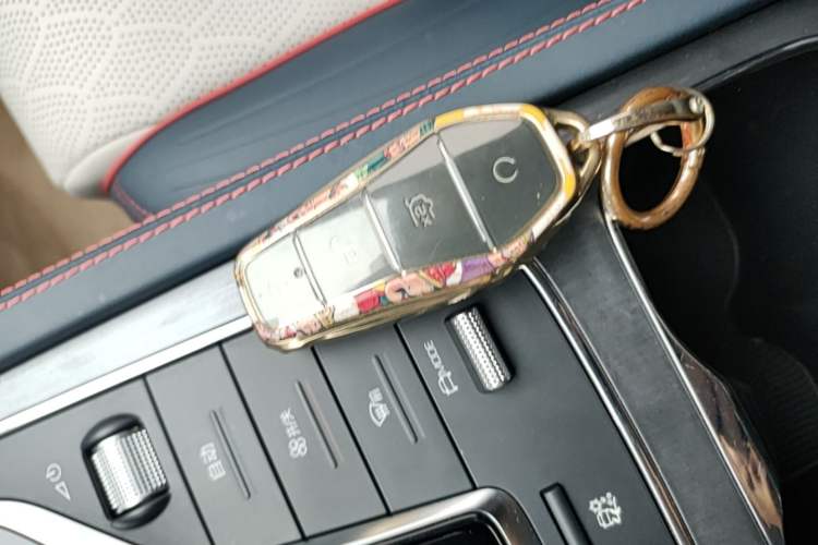 Used BYD Yuan PLUS 2022 430 km Luxury Version Vehicle Key