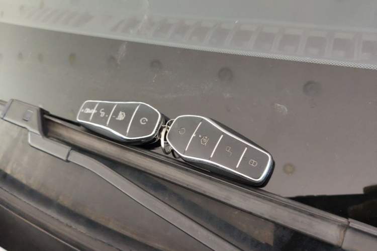 Used BYD Yuan PLUS 2022 430 km Luxury Version Vehicle Key