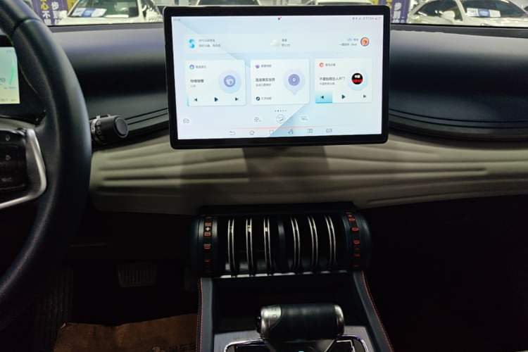 Used BYD Yuan PLUS 2022 510 km Luxury Version Audio And AC Panel