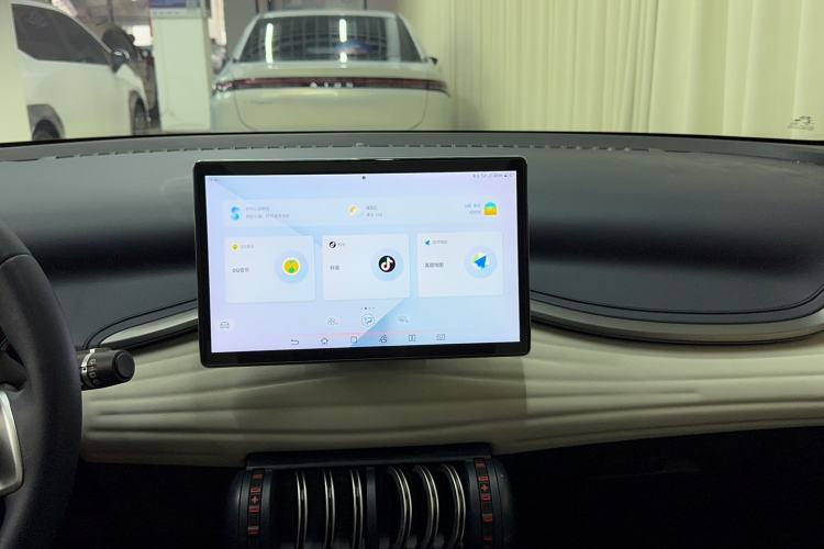 Used BYD Yuan PLUS 2022 510 km Flagship Version Audio And AC Panel