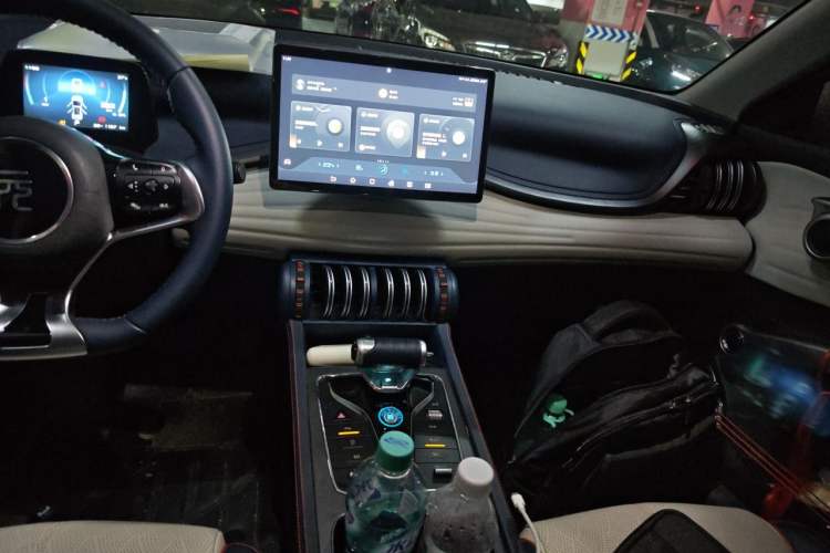 Used BYD Yuan PLUS 2022 510 km Luxury Version Audio And AC Panel