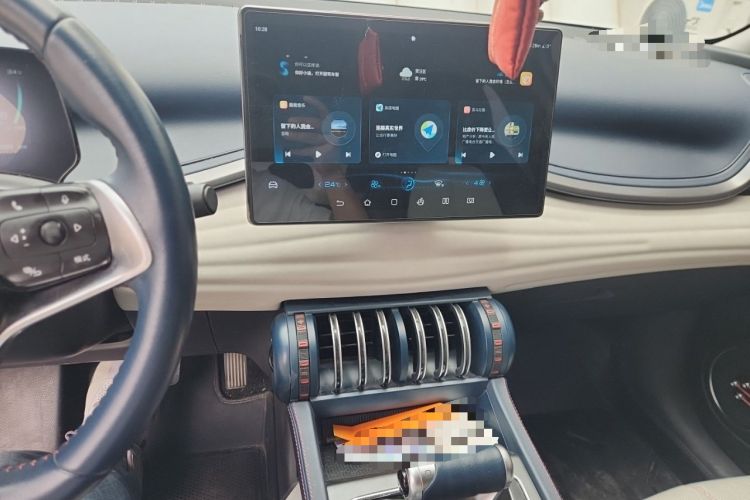 Used BYD Yuan PLUS 2022 430 km Luxury Version Audio And AC Panel