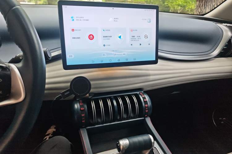 Used BYD Yuan PLUS 2022 430 km Luxury Version Audio And AC Panel