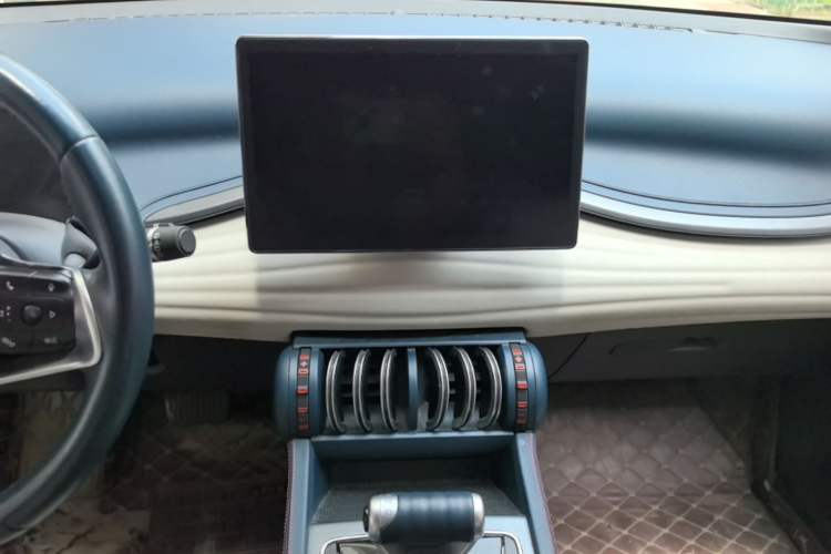 Used BYD Yuan PLUS 2022 430 km Luxury Version Audio And AC Panel