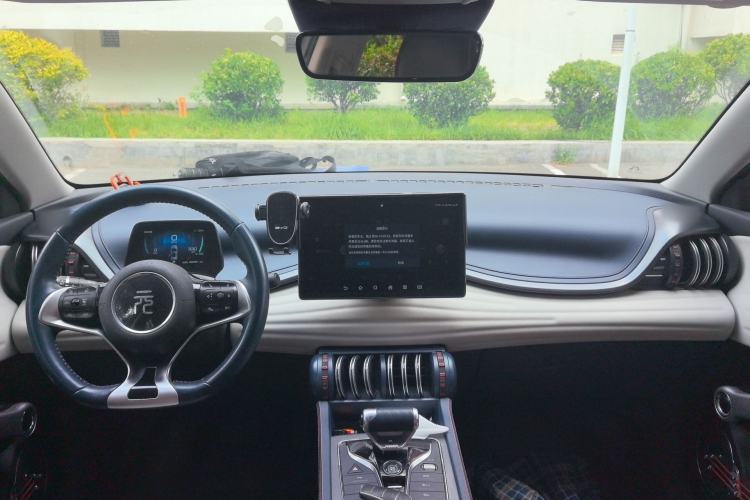 Used BYD Yuan PLUS 2022 430 km Luxury Version Center Console