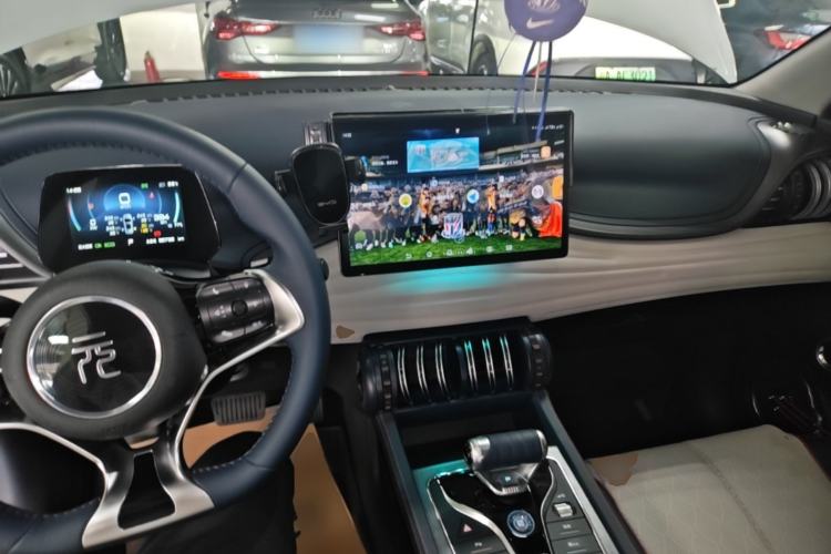 Used BYD Yuan PLUS 2022 510 km Flagship Version Center Console