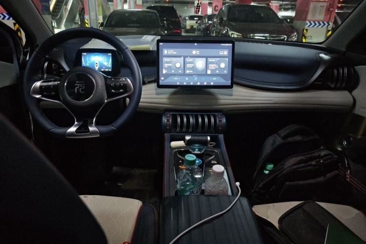 Used BYD Yuan PLUS 2022 510 km Luxury Version Center Console